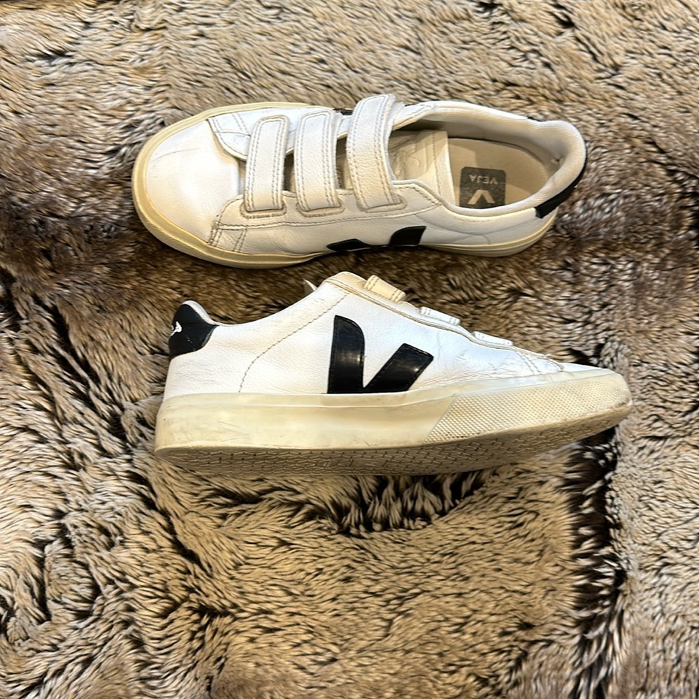 VEJA Velcro Sneakers - Black and White